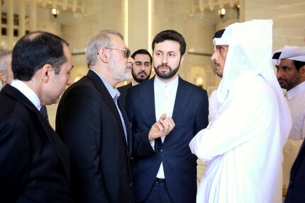 لاریجانی با نخست وزیر قطر دیدار کرد