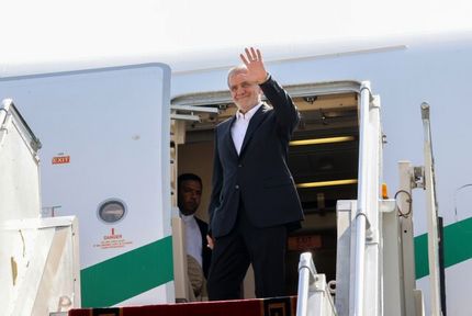 رئیس جمهور راهی قزاقستان شد