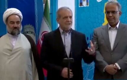 رئیس جمهور وارد زاهدان شد
