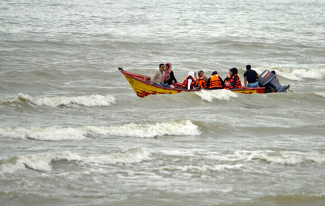 ممنوعیت شنا در دریای خزر