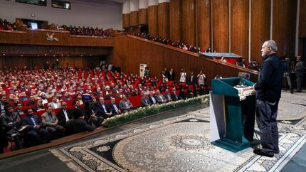 پزشکیان: اگر می خواهیم کشور را بسازیم باید برای فرزندان و دانش آموزان برنامه درست داشته باشیم