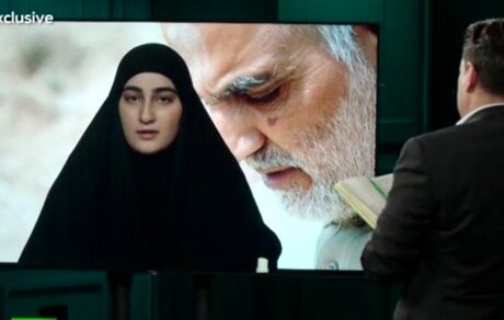 پاسخ دختر سردار سلیمانی به سوال رسانه خارجی درباره فرق ترامپ و بایدن