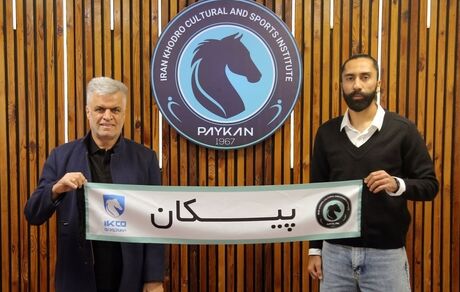 هافبک استقلالی و مورد پسند باشگاه عراقی به پیکان پیوست