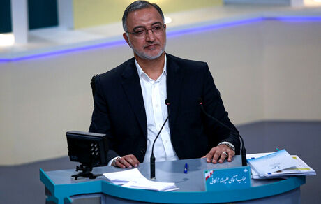 سرانجام، زاکانی بطور رسمی انصراف داد