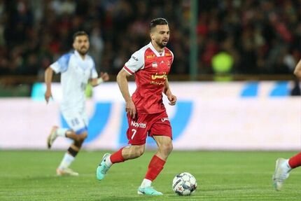 ملوان از داور بازی با پرسپولیس شکایت می‌کند