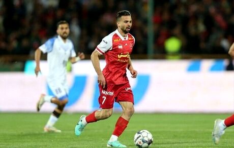 ملوان از داور بازی با پرسپولیس شکایت می‌کند