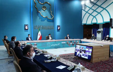 فراهم کردن میدان فعالیت برای بخش خصوصی از وظایف دولت است