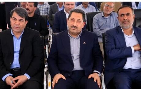 با حضور ویدئو کنفرانسی رئیس جمهور، کارخانه تیتانیوم کهنوج افتتاح شد