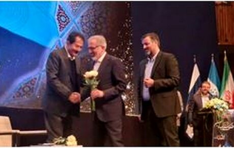 مدیرعامل بانک مسکن چهره برگزیده بانکی سال ۱۴۰۳ شد