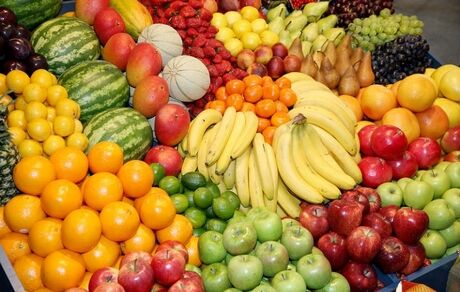 ۵۰۰۰ کیلو انواع میوه شب یلدا در استان خراسان شمالی توزیع شد