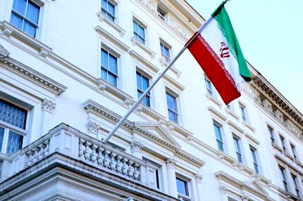 برگزاری جشن پیروزی انقلاب در سفارتخانه‌های جمهوری اسلامی ایران در سراسر جهان