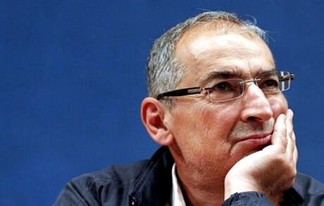 صادق زیباکلام: نظام اجازه برکناری روحانی را به مجلس نمی‌دهد