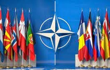 امتناع ناتو از خروج از دریای سیاه حتی پس از حادثه رخ داده برای ناوشکن انگلیسی