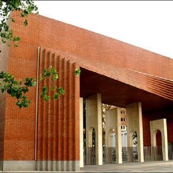 احتمال لغو ترم تابستان در دانشگاه صنعتی شریف