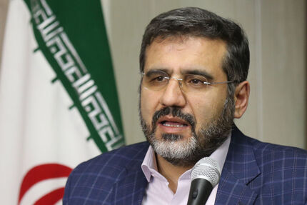 وزیر ارشاد: دولت در سیاست خارجی تحول ایجاد کرد/ سلبریتی‌ها باید مالیات بدهند