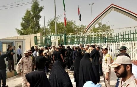سفیر ایران در عراق: ازدحام جمعیت در مرز خسروی مشکلاتی به وجود آورده است/ در تلاش برای بازگشایی مجدد مرز هستیم