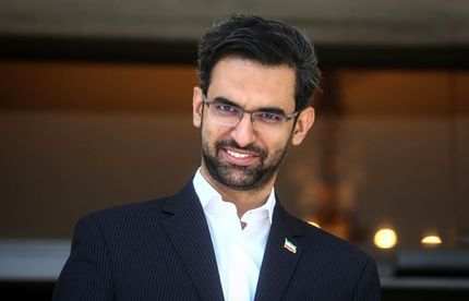 طعنه سنگین آذری جهرمی به قهرمانی استقلال