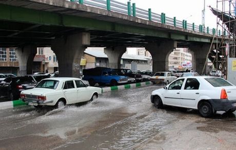 رگبار و وزش باد شدید در مناطق شمالی تهران/ از کوهنوردی و اتراق در بستر مسیل‌ها خودداری کنید