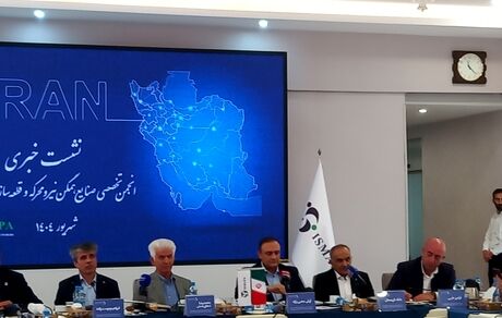 بدهی دو خودروساز به ۶۲۰ همت رسید