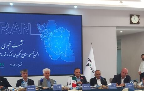 بدهی دو خودروساز به ۶۲۰ همت رسید