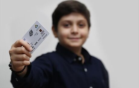 هنرمندان زیر ۱۸ سال هم هنرکارت می‌گیرند