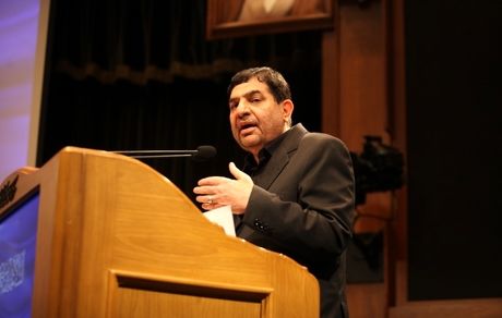 بازدید شبانه معاون اول رئیس جمهور از خوابگاه دانشگاه صنعتی شریف