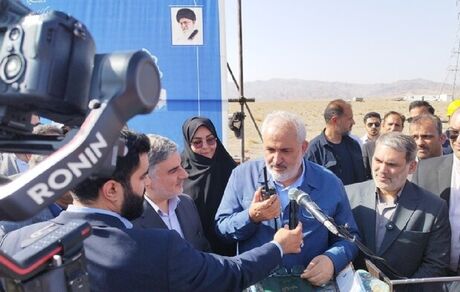 آغاز عملیات اجرایی احداث نیروگاه خورشیدی ۲۰۰ مگاواتی «مه‌ولات»