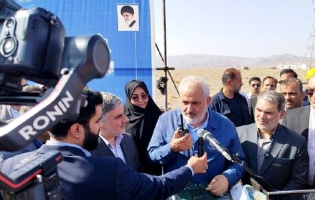 آغاز عملیات اجرایی احداث نیروگاه خورشیدی ۲۰۰ مگاواتی «مه‌ولات»