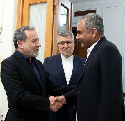 دیدار دوباره وزیر کشور پاکستان با عراقچی