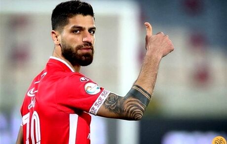 بازیکن پرسپولیس، سرباز شد