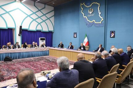 رئیس جمهور: پشتیبانی دولت از فعالیت‌های فعالان اقتصادی در خارج از کشور / تلاش ما این است که اسنپ‌بک فعال نشود
