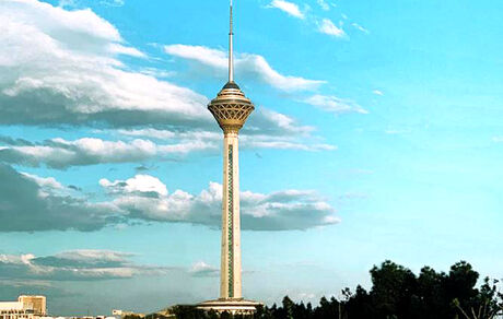 برج میلاد ۱۳ بدر تعطیل است