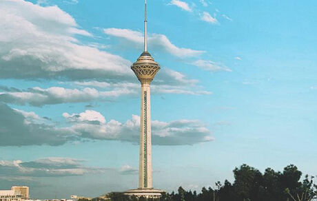 برج میلاد ۱۳ بدر تعطیل است