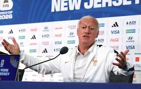 سرمربی تیم ملی فرانسه: به دنبال صعود و قهرمانی هستیم و داوری فرقی برایمان ندارد