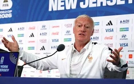 سرمربی تیم ملی فرانسه: به دنبال صعود و قهرمانی هستیم و داوری فرقی برایمان ندارد