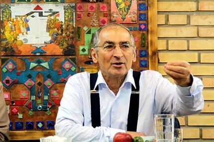 زیباکلام: تکنوکرات‌های اصولگرا از عقلایی مانند ناطق نوری، لاریجانی و باهنر حمایت می‌کنند