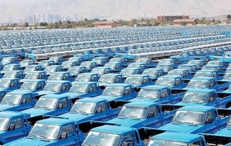 هزاران نیسان آبی بدون تکلیف در انبار زامیاد