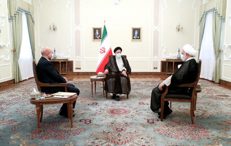 لزوم همکاری بیشتر دولت و مجلس برای سرعت بخشیدن به تدوین برنامه هفتم توسعه کشور