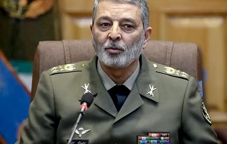 
امیر سرلشکر موسوی: آسمان ایران برای همه پروازها امن تر از گذشته است
