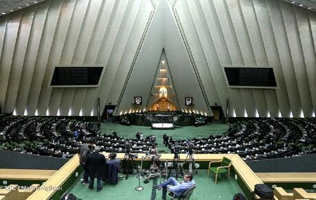 آغاز دومین جلسه بررسی لایحه بودجه ۱۴۰۰