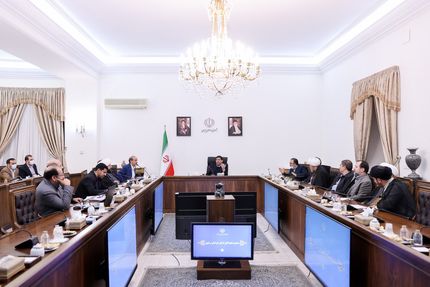پیگیری مشکلات استان خراسان رضوی در دیدار مخبر با اعضای مجمع نمایندگان استان خراسان رضوی