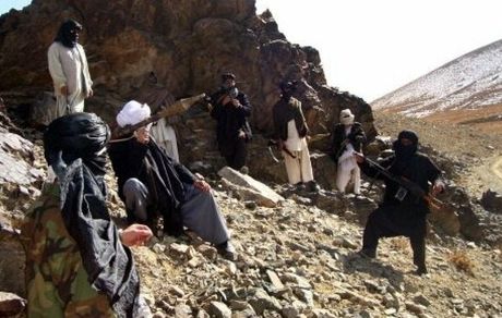 طالبان: تا رسیدن به توافق صلح به حمله به آمریکایی‌ها ادامه می‌دهیم
