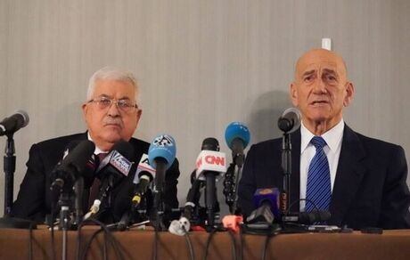 عباس: آماده از سرگیری مذاکرات صلح براساس طرح ۲۰۰۸ هستیم