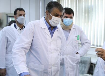 رئیس سازمان انرژی اتمی از تاسیسات کرج بازدید کرد