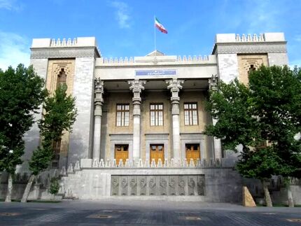 ایران، دوباره سفیر انگلیس را فراخواند / دلیل: اظهارات مداخله جویانه