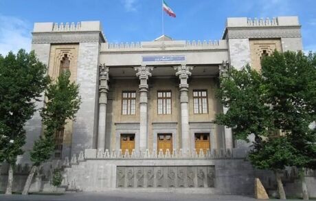 ایران، دوباره سفیر انگلیس را فراخواند / دلیل: اظهارات مداخله جویانه