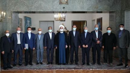 ستاد هماهنگی اقتصادی دولت در شرایط سخت تحریم و جنگ اقتصادی، نقش ستاد جنگ را ایفا کرد / مانع فروپاشی جامعه شدیم