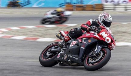 حادثه رقابت‌های موتورکراس قهرمانی ایران / بانوی موتورسوار به کما رفت