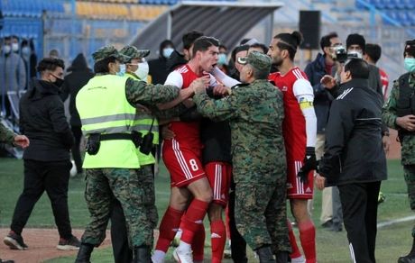 دو بازیکن گل‌گهر و تراکتور محروم شدند