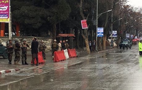 سه انفجار پیاپی پایتخت افغانستان را لرزاند / یک‌صد کشته و زخمی